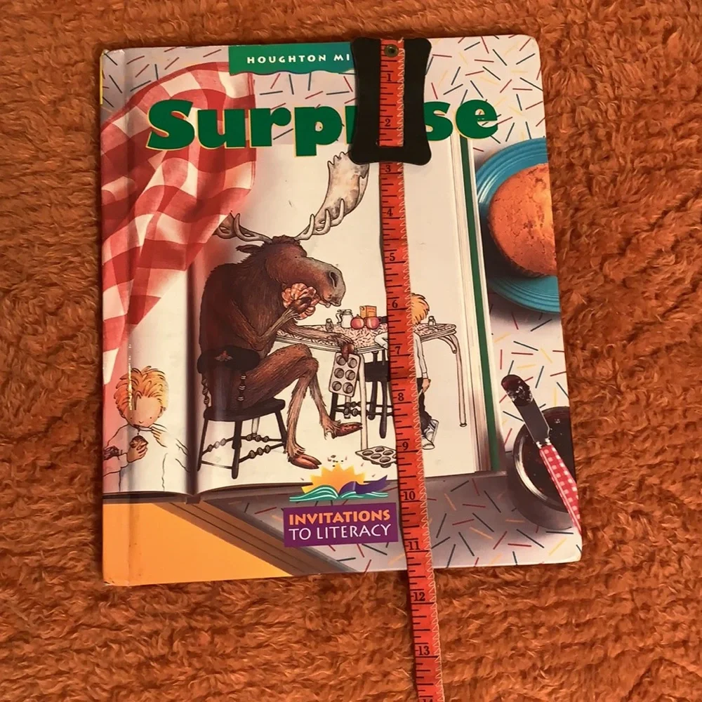 3 for $15💥 Surprise book Invitations To Literacy.